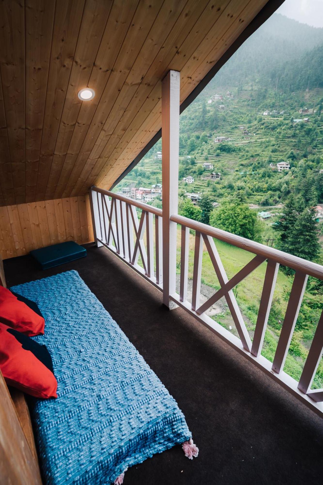 Soho House Apartment Jibhi Exterior photo