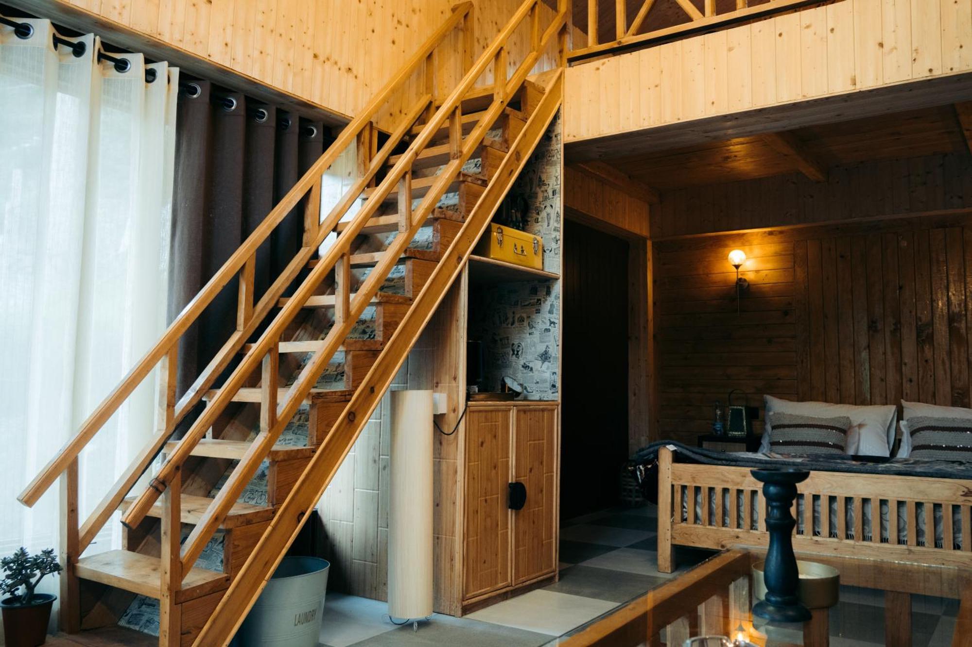 Soho House Apartment Jibhi Exterior photo